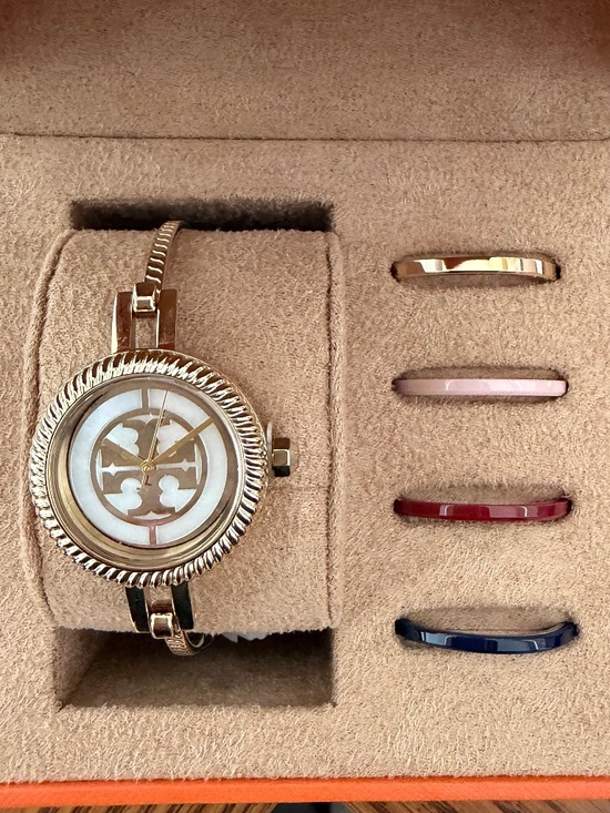 Tory Burch Womens The Reva Gold Bangle Watch Set main image 13
